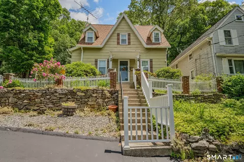 58 Sunnyside Ave, Norwich, CT 06360