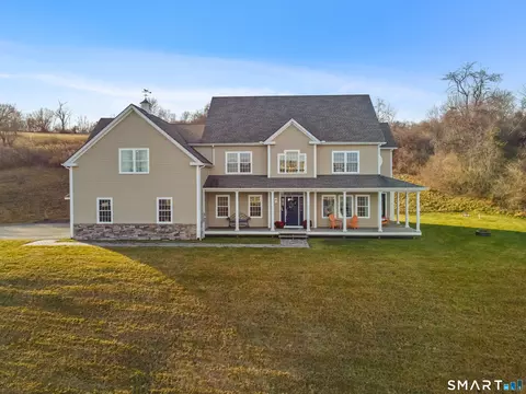 190 Willow Creek Estates Dr, Southbury, CT 06488