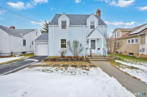 60 Tredeau St, Hartford, CT 06114