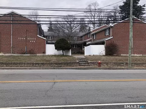 894 Burnside Ave #11, East Hartford, CT 06108