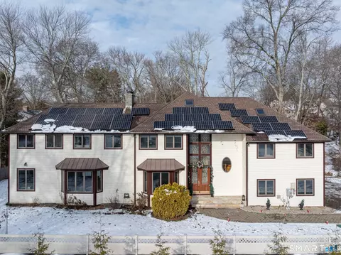 25 Old Rd, Westport, CT 06880
