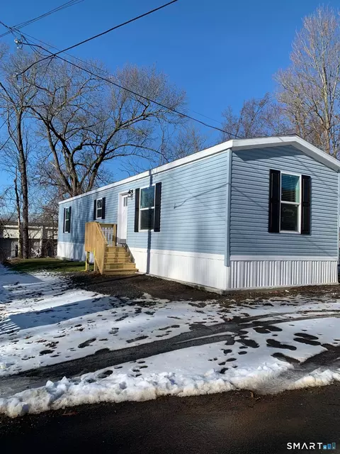 1950 N Broad St #27, Meriden, CT 06450