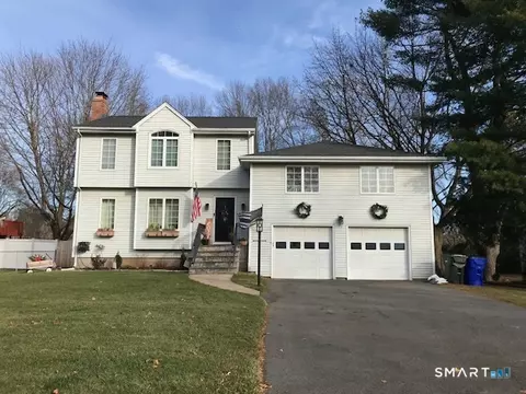 14 Ivy Ln, Wethersfield, CT 06109