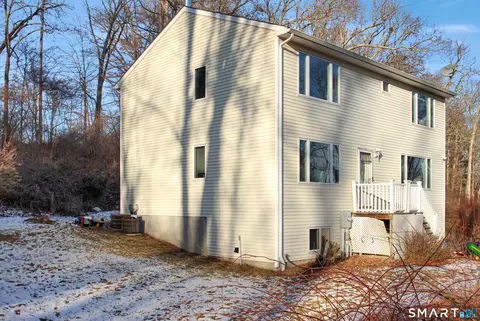 91 Insalaco Dr, Windham, CT 06280