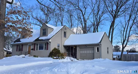 40 Beech Rd, Enfield, CT 06082