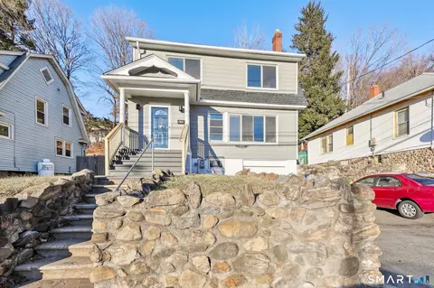 612 Chase Ave, Waterbury, CT 06704
