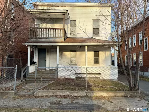 1050 Hancock Ave, Bridgeport, CT 06605