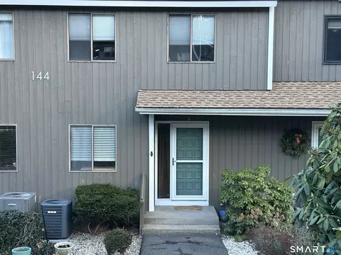 144 Brittany Farms Rd #E, New Britain, CT 06053