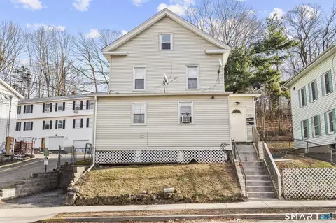 80 Willow St, Meriden, CT 06450