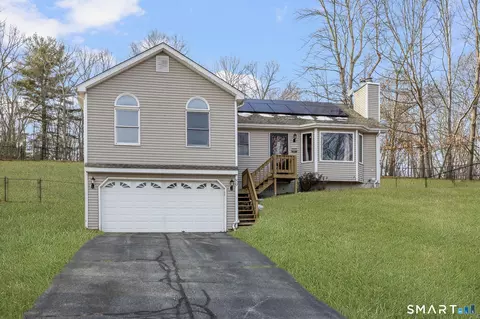 89 Kinney Hill Rd, Plainfield, CT 06374