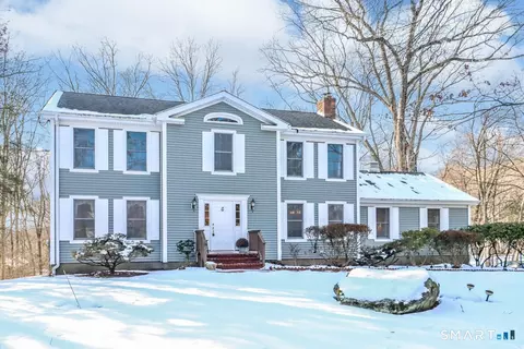 185 Quaker Farms Rd, Oxford, CT 06478