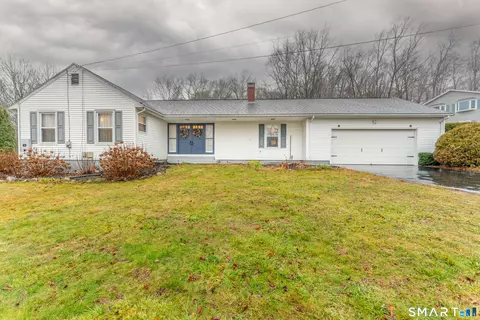 113 Skyline Dr, Salem, CT 06420