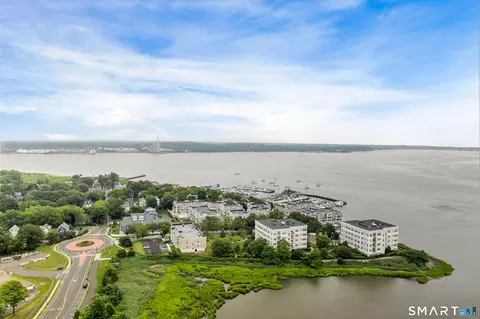 300 Harbour Close Close #R, New Haven, CT 06519
