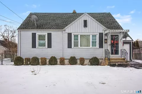424 Circular Ave, Hamden, CT 06514