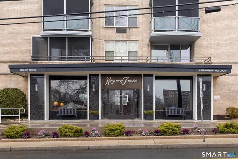 1 Strawberry Hill Ct #2B, Stamford, CT 06902