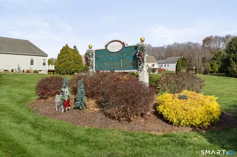8 Old Barn Rd #8, East Windsor, CT 06088
