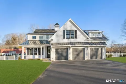 92 Scotland Ave, Madison, CT 06443