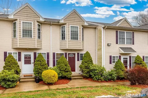 240 Wesley St #4, Waterbury, CT 06708
