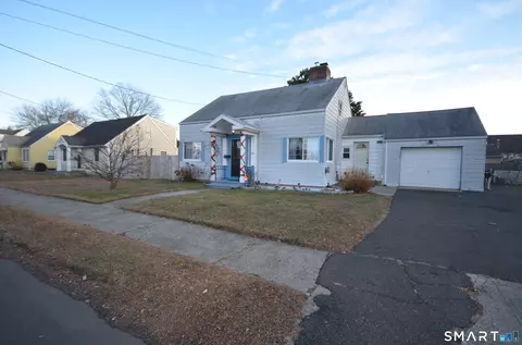 855 Burnsford Ave, Bridgeport, CT 06606