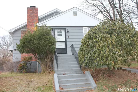 78 Summit St, Meriden, CT 06451