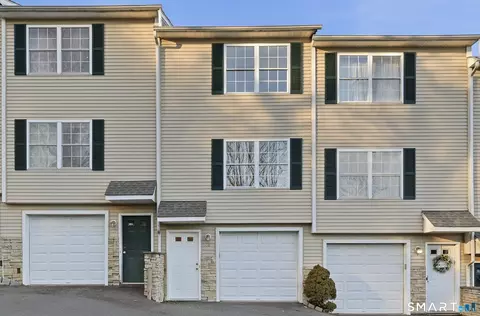 135 Bucks Hill Rd #10, Waterbury, CT 06704