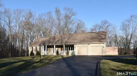 168 Lisa Ln, Middletown, CT 06457