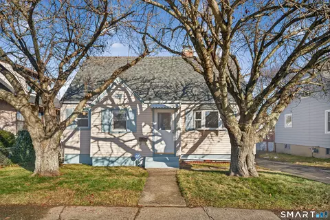 29 Ormond St, Milford, CT 06461