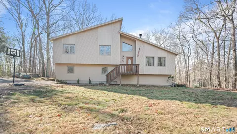 2 Summit Rd, Columbia, CT 06237