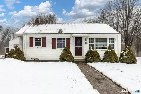 8 Howard Dr, Willimantic, CT 06226