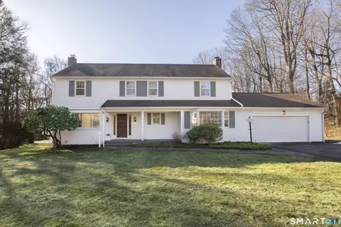 9 Victoria Ln, Westport, CT 06880