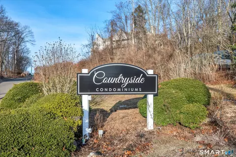 75 Redwood Dr #1303, East Haven, CT 06513