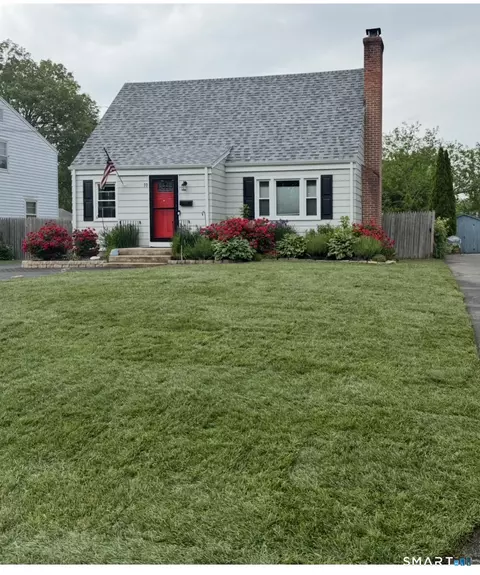 70 Woodland St, Newington, CT 06111
