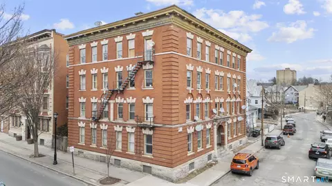 48 Mitchell Ave, Waterbury, CT 06710