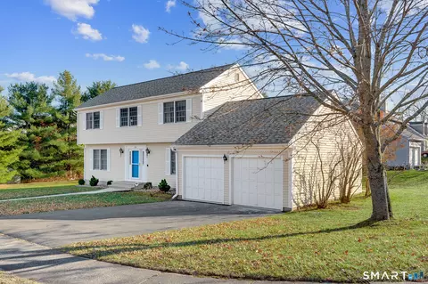 79 Brechlin Dr, Middletown, CT 06457