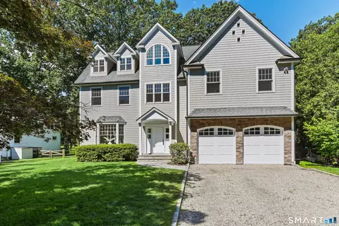 21 Woods Grove Rd, Westport, CT 06880