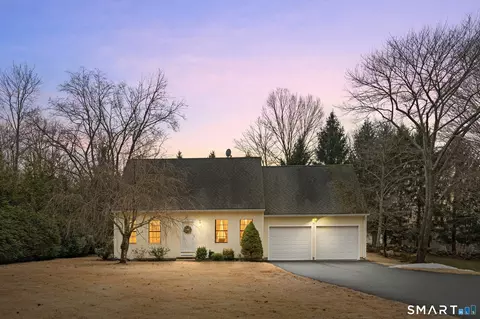 1 Spencer Plains Rd, Westbrook, CT 06498