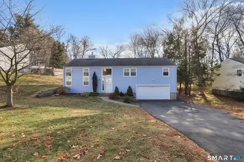 42 Towhee Ln, Glastonbury, CT 06033