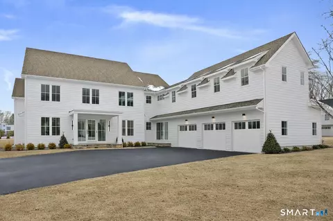 21 Warnock Dr, Westport, CT 06880