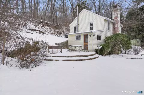 7 Peaceable St, Redding, CT 06896