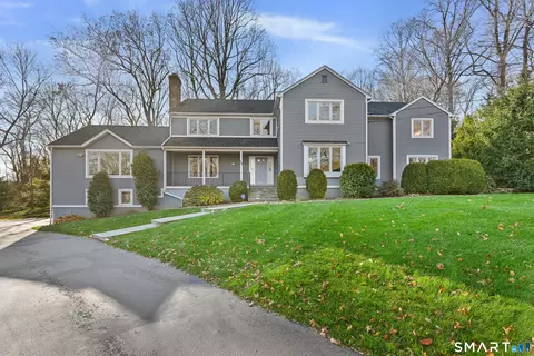 84 Delaware Rd, Easton, CT 06612