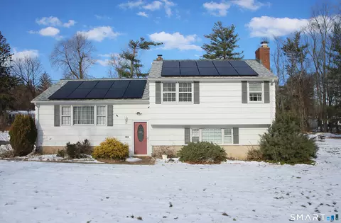 384 Middletown Ave, North Haven, CT 06473