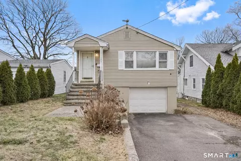 732 Tunxis Hill Rd, Fairfield, CT 06825