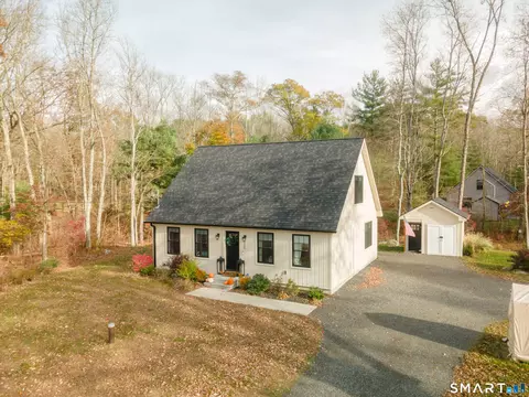 100 Squaw Rock Rd, Moosup, CT 06354