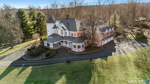 143 Dorman Rd, Oxford, CT 06478