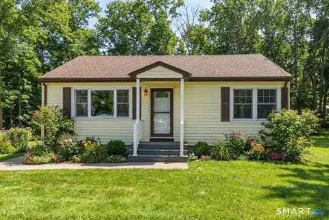 97 Elm Ridge Rd, Stonington, CT 06379
