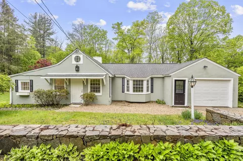 13 South St, Washington, CT 06793