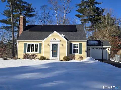3 Usher Ave, Plainville, CT 06062