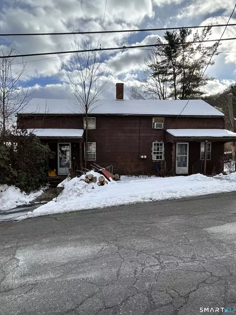 64 Bridge St, Canton, CT 06019