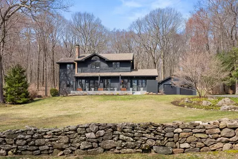31 Sheehan Rd, Warren, CT 06777