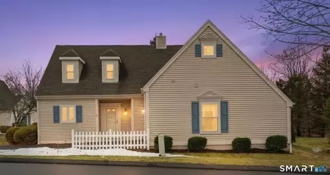 2 Cherry Hill Ct #2, Farmington, CT 06032